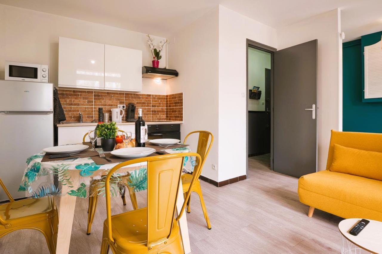 Tout Confort ! Climatisation, Centre-Ville, Parking, Terrasse, Wifi, Netflix Carcassonne Exteriör bild