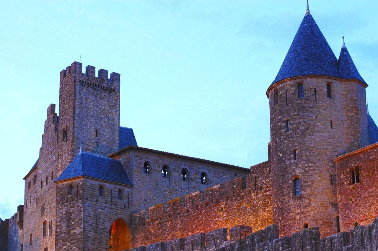 Tout Confort ! Climatisation, Centre-Ville, Parking, Terrasse, Wifi, Netflix Carcassonne Exteriör bild