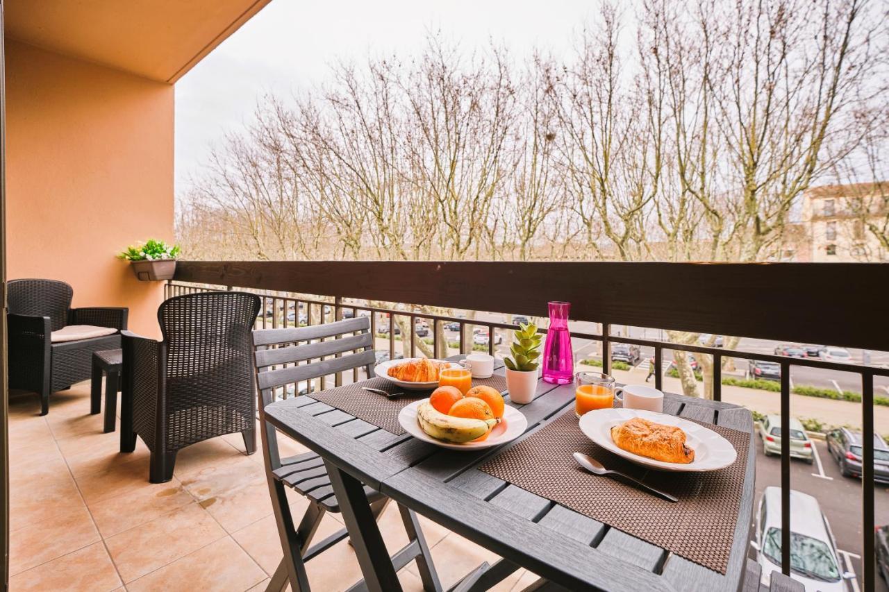 Tout Confort ! Climatisation, Centre-Ville, Parking, Terrasse, Wifi, Netflix Carcassonne Exteriör bild